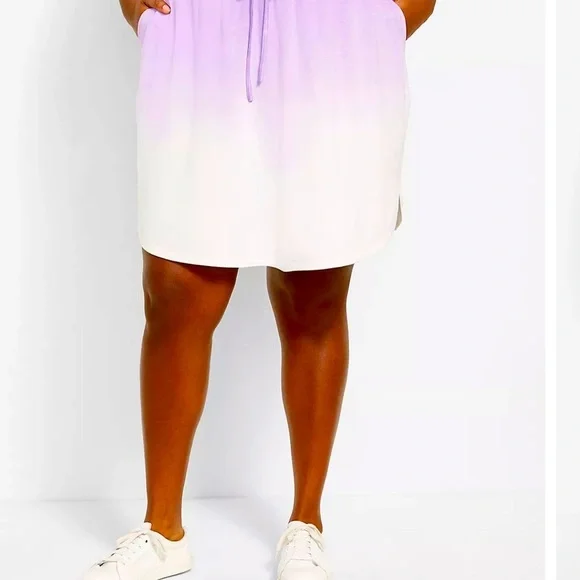 3/$13 Lane Bryant skirt w/ a purple dip-dye effect and easy pull-on comfort. - Picture 2 of 4